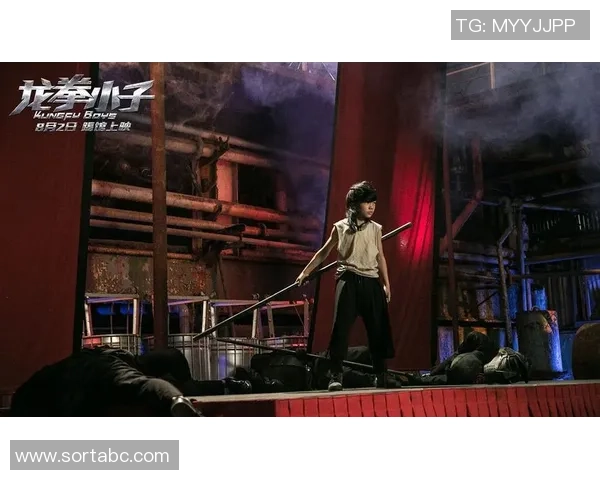 洛隆足球球星的崛起与挑战：从青涩新星到世界级球员的成长之路